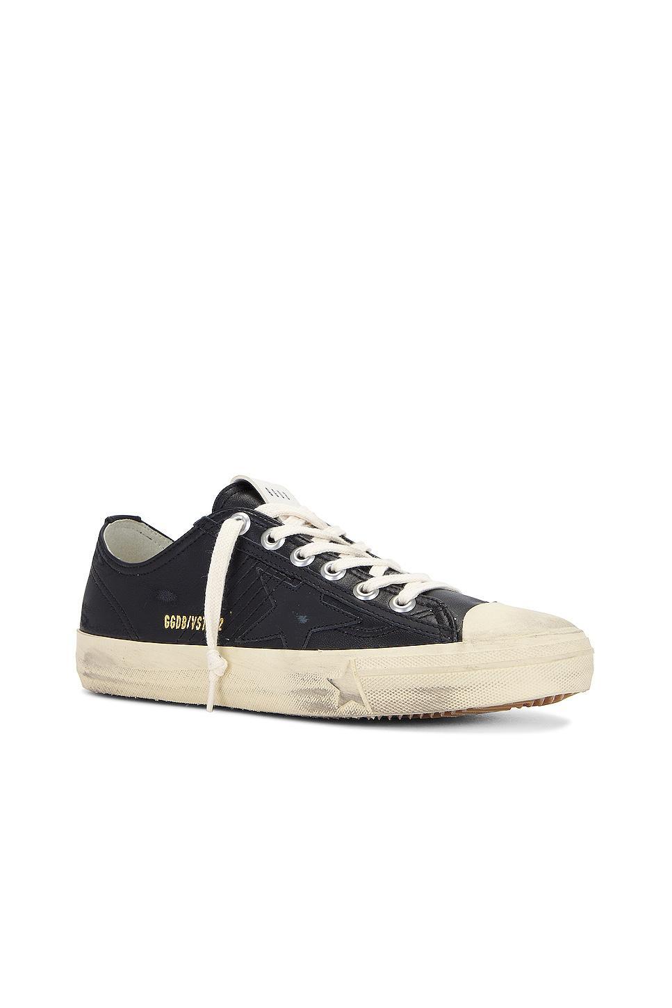 Golden Goose V-star 2 Sneaker In Black in Black - Black. Size 41 (also in ). Product Image