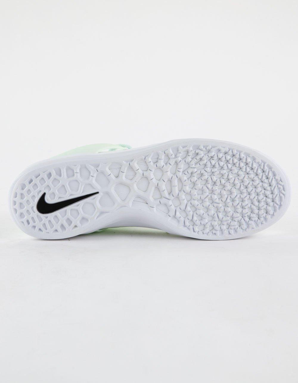 NIKE SB Zoom Nyjah 3 Mens Shoes Product Image