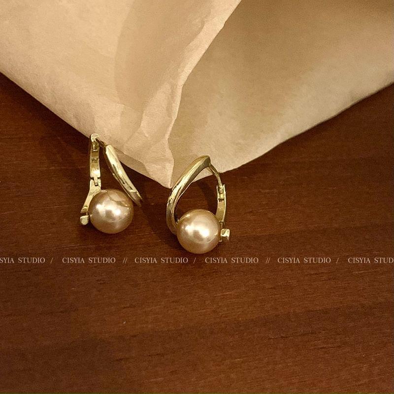 Faux Pearl Alloy Hoop Earring Product Image