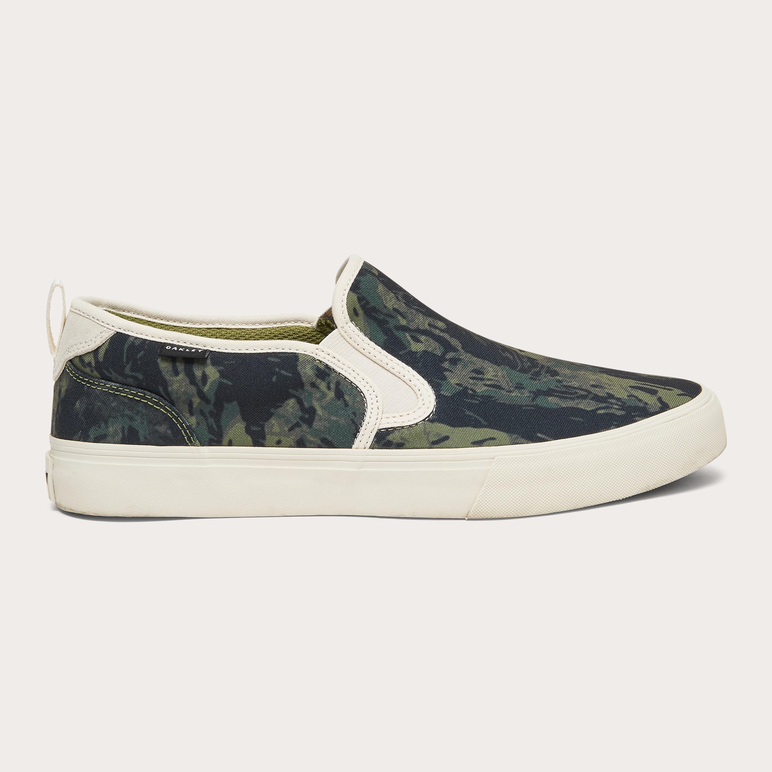 Oakley Banks Slip-On Canvas - Tiger Camo Green - FOF100544-BFQ | Oakley® Product Image