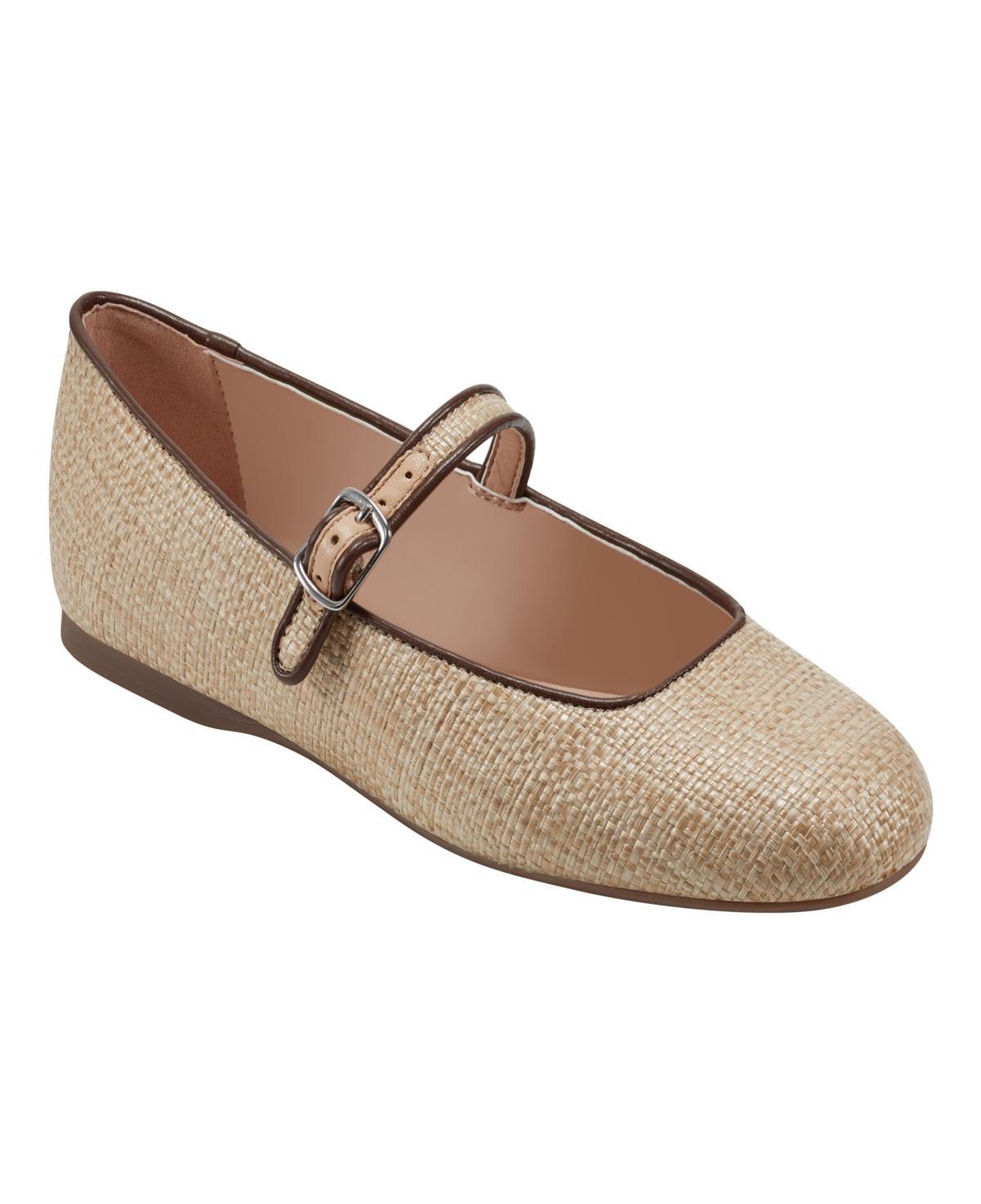 Bandolino Philly (Sand) Women's Flat Shoes Product Image