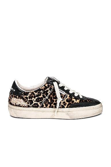 Golden Goose Soul Star Sneaker in Brown Product Image