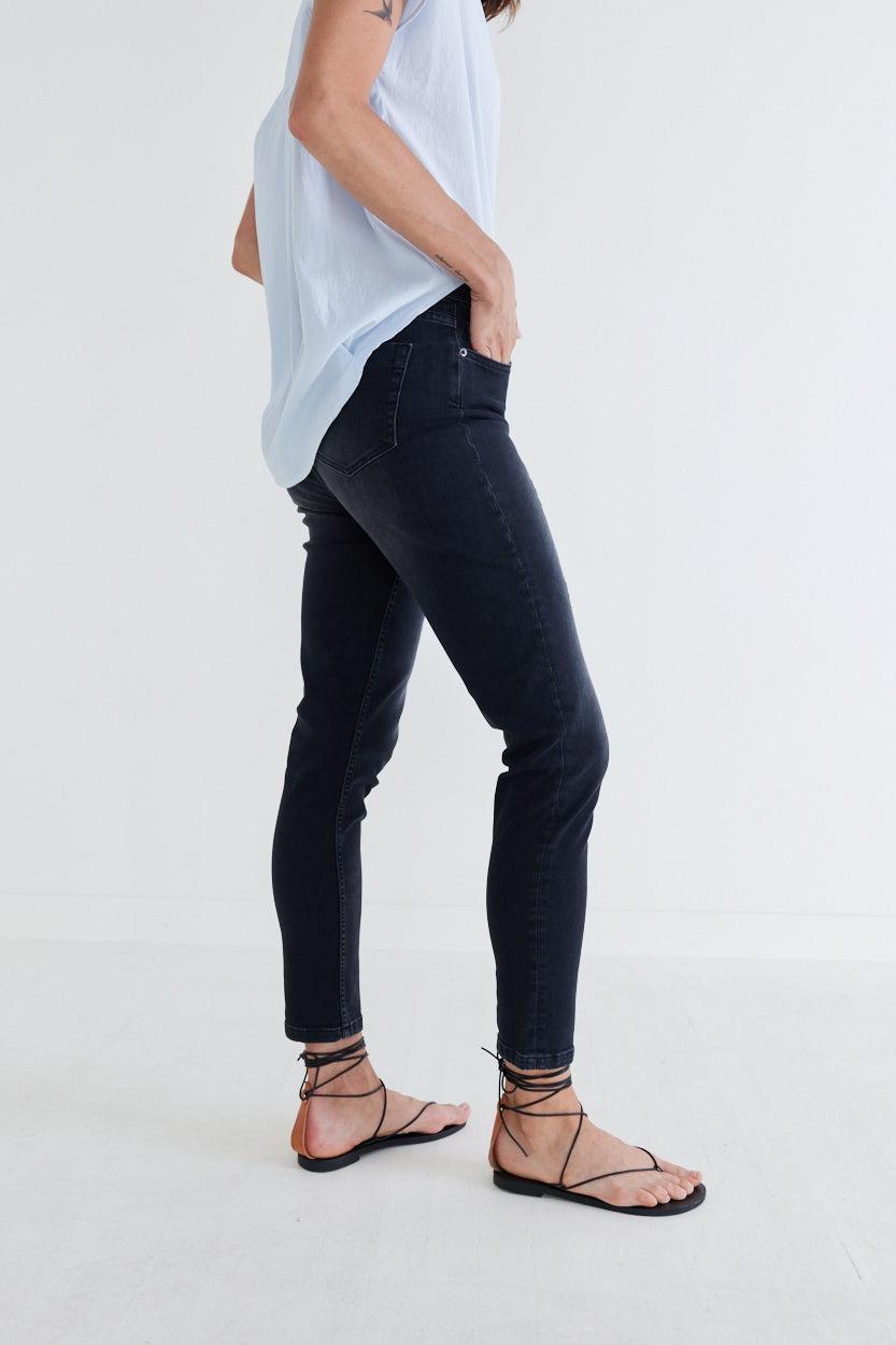 The Iconic Fitted Jeans Product Image