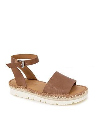 Gentle Souls by Kenneth Cole Womens Lucille Platform Sandals Product Image