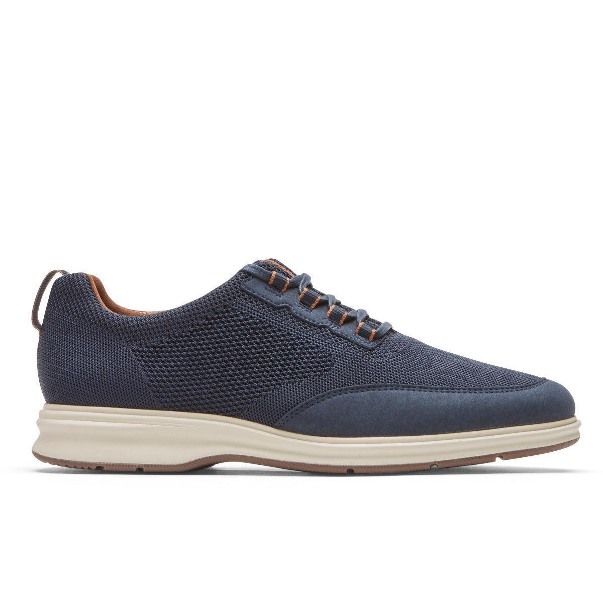 Men's Total Motion City Mesh Oxford Male Product Image