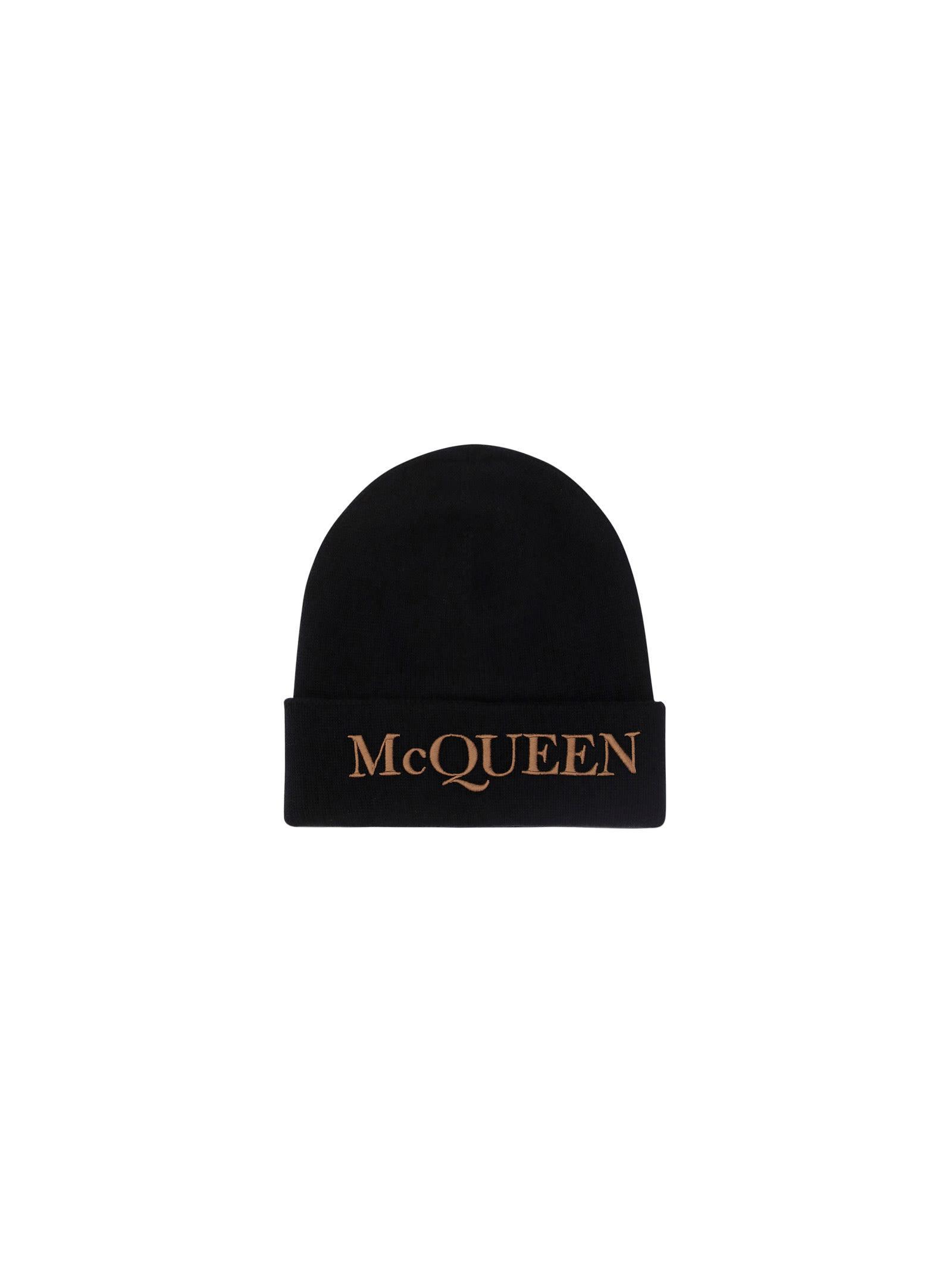 Embroidered Logo Cuffed Cashmere Beanie In Black Product Image