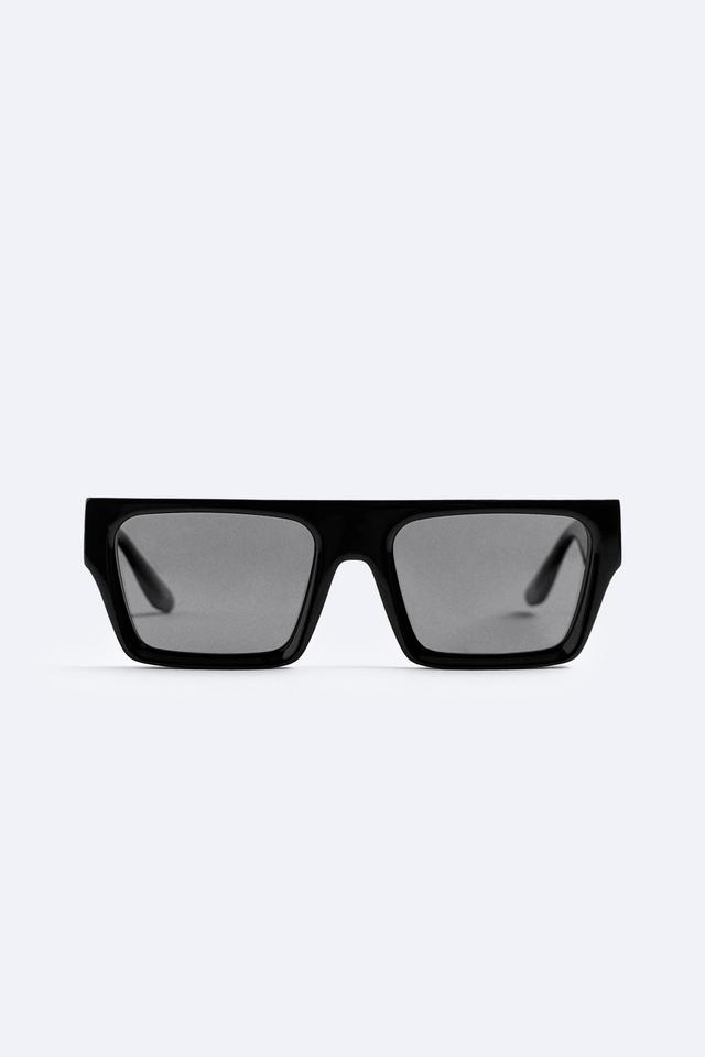 SQUARED SUNGLASSES Product Image