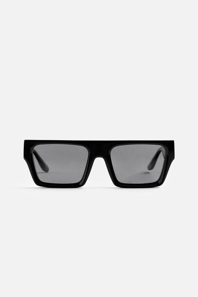 SQUARED SUNGLASSES Product Image