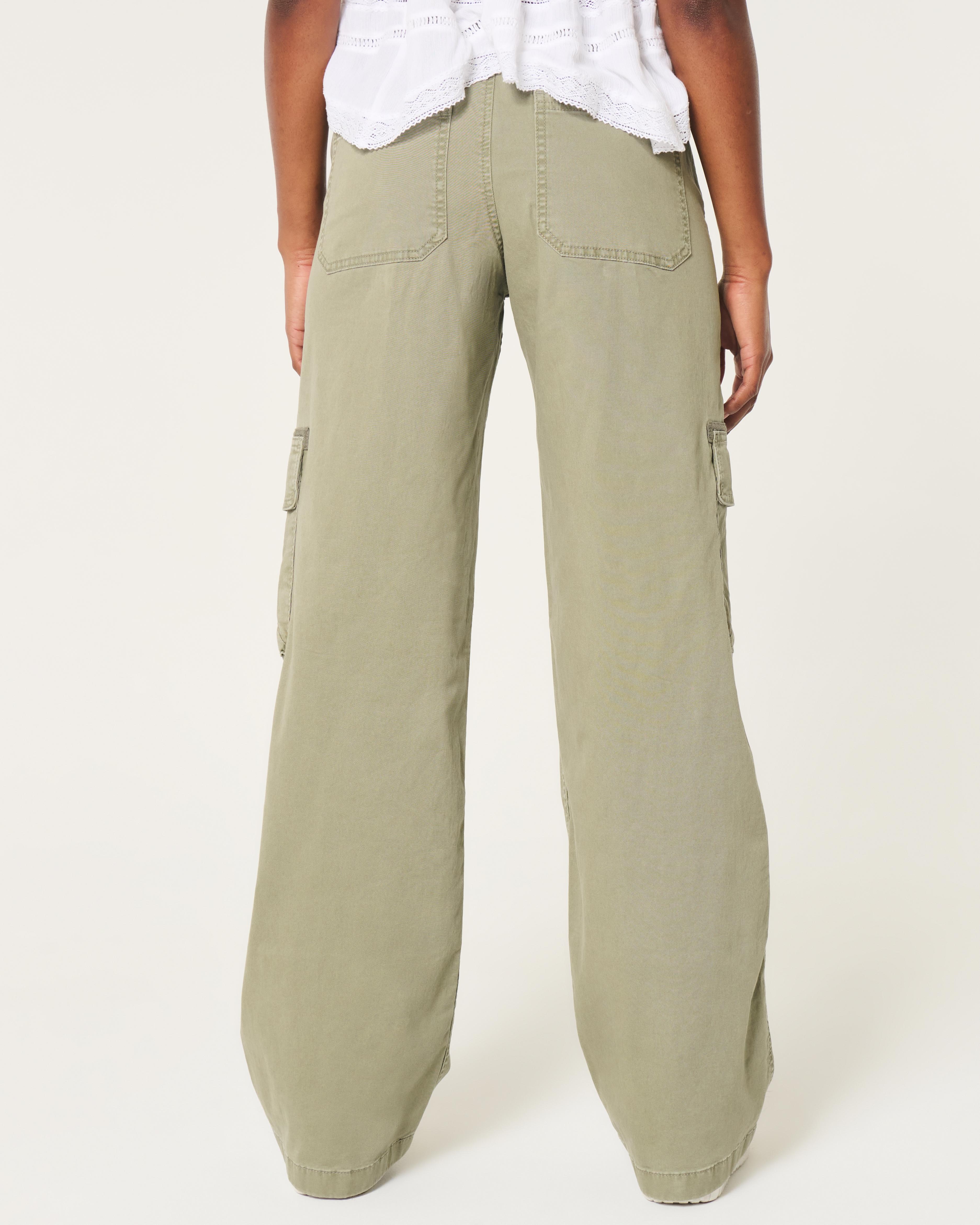 Low-Rise Baggy Cargo Pants Product Image