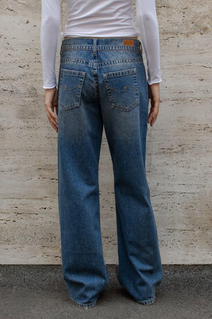 Low waist wide leg jeans Product Image