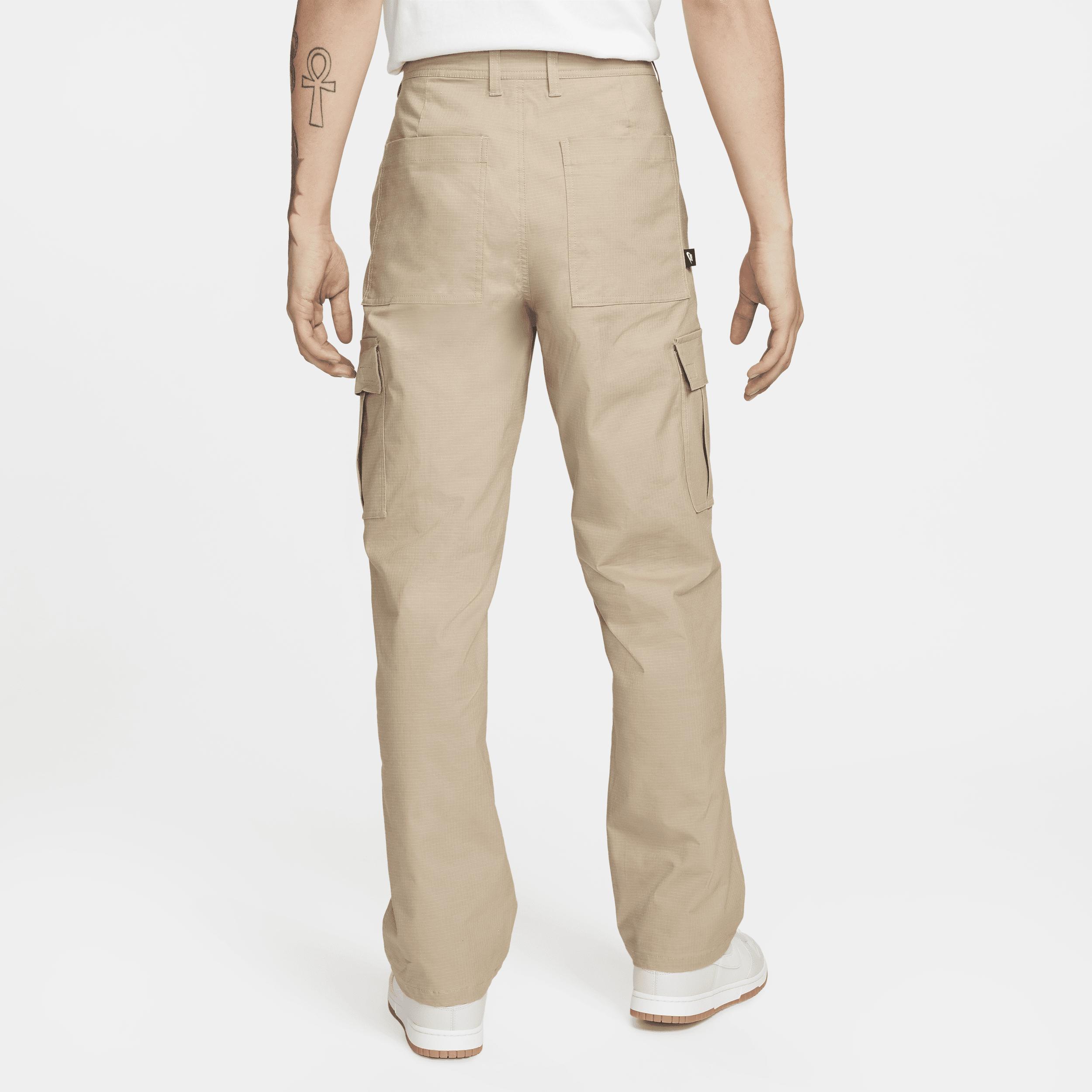 Nike Men's Club Cargo Pants Product Image