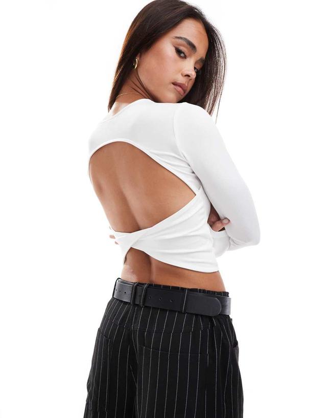 Stradivarius open back detail long sleeve top in white Product Image