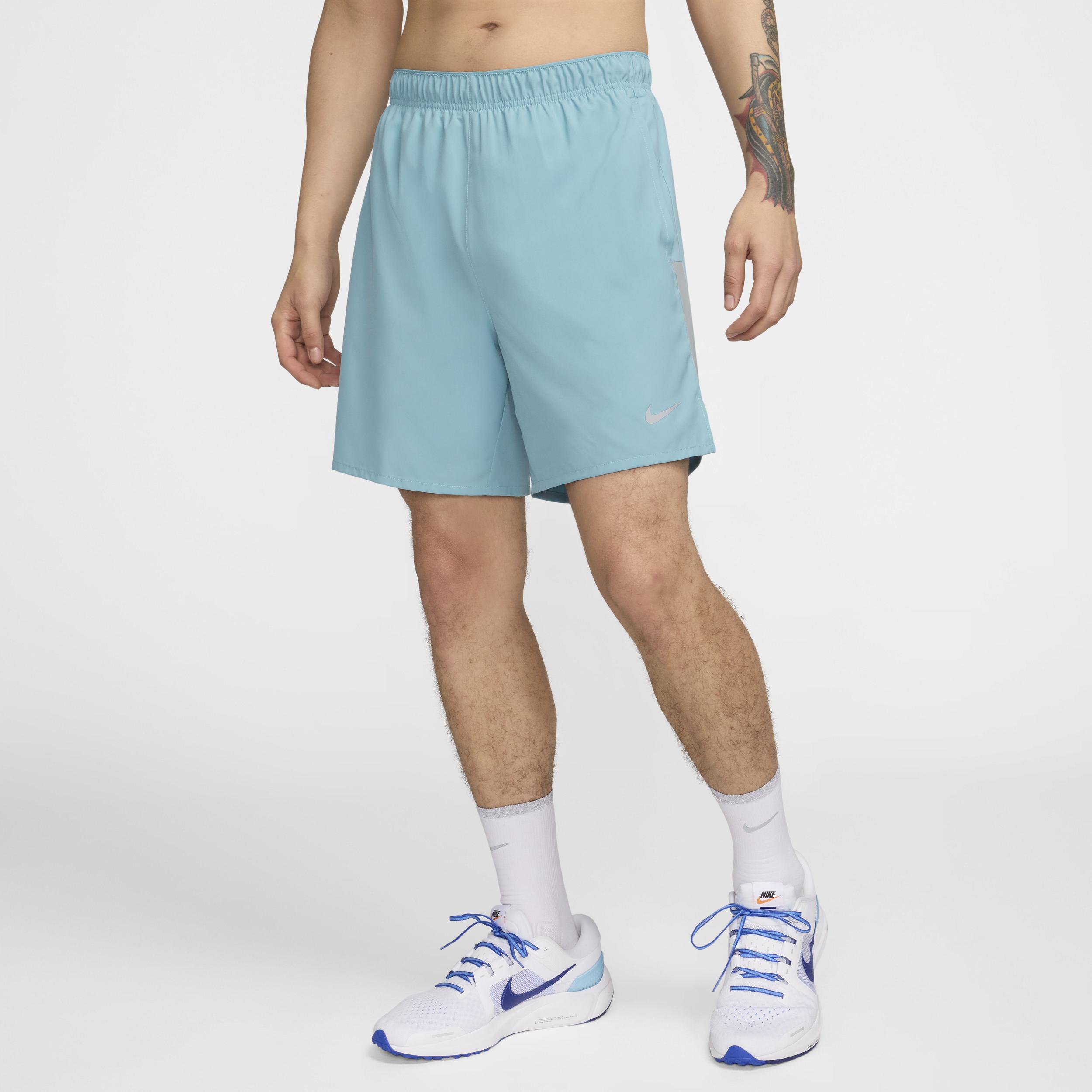 Nike Men's Challenger Dri-FIT 7" 2-in-1 Running Shorts Product Image