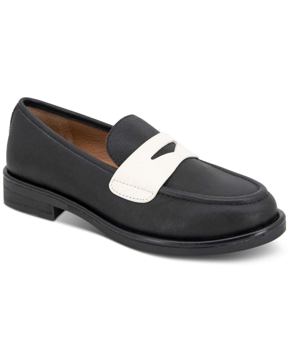 Gentle Souls by Kenneth Cole Womens Cybil Loafer Flats Product Image