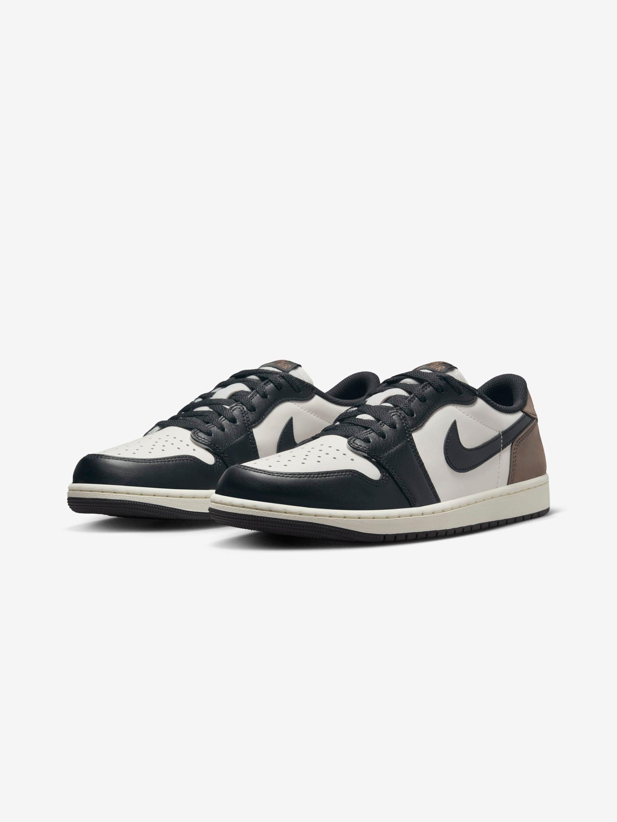 Air Jordan 1 Low OG (SAIL/BLACK-DARK MOCHA) Product Image