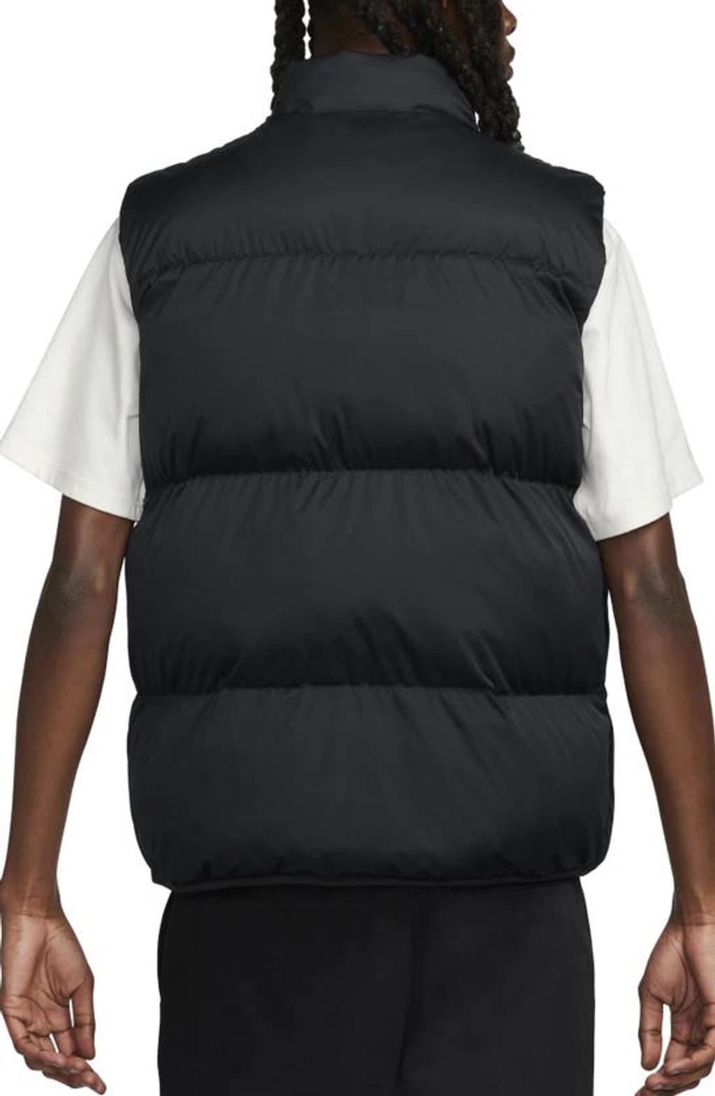 NIKE Men's  Sportswear Club Primaloft® Water-repellent Puffer Vest In Black/white Product Image