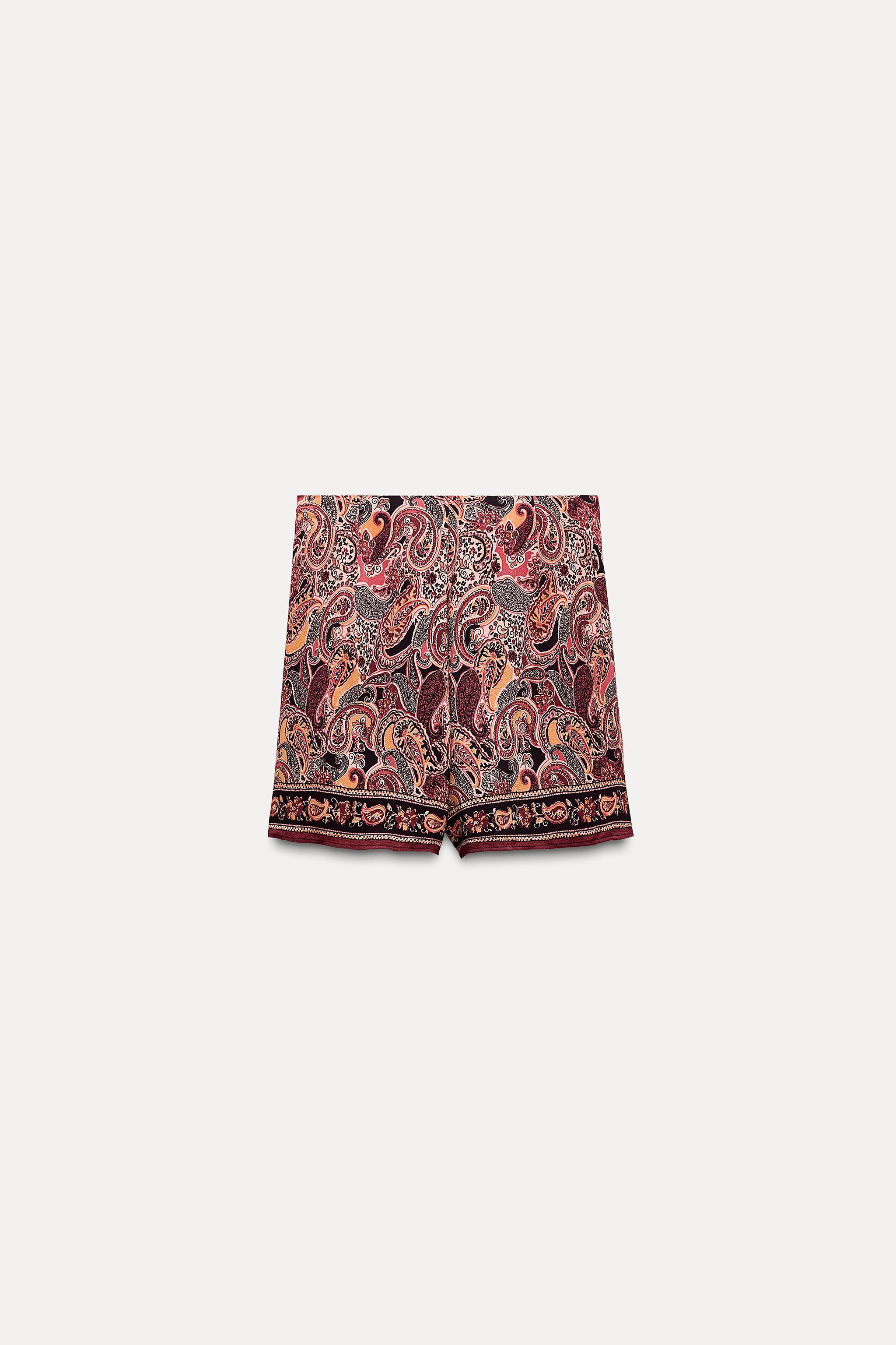 PRINTED WRAP SHORTS Product Image