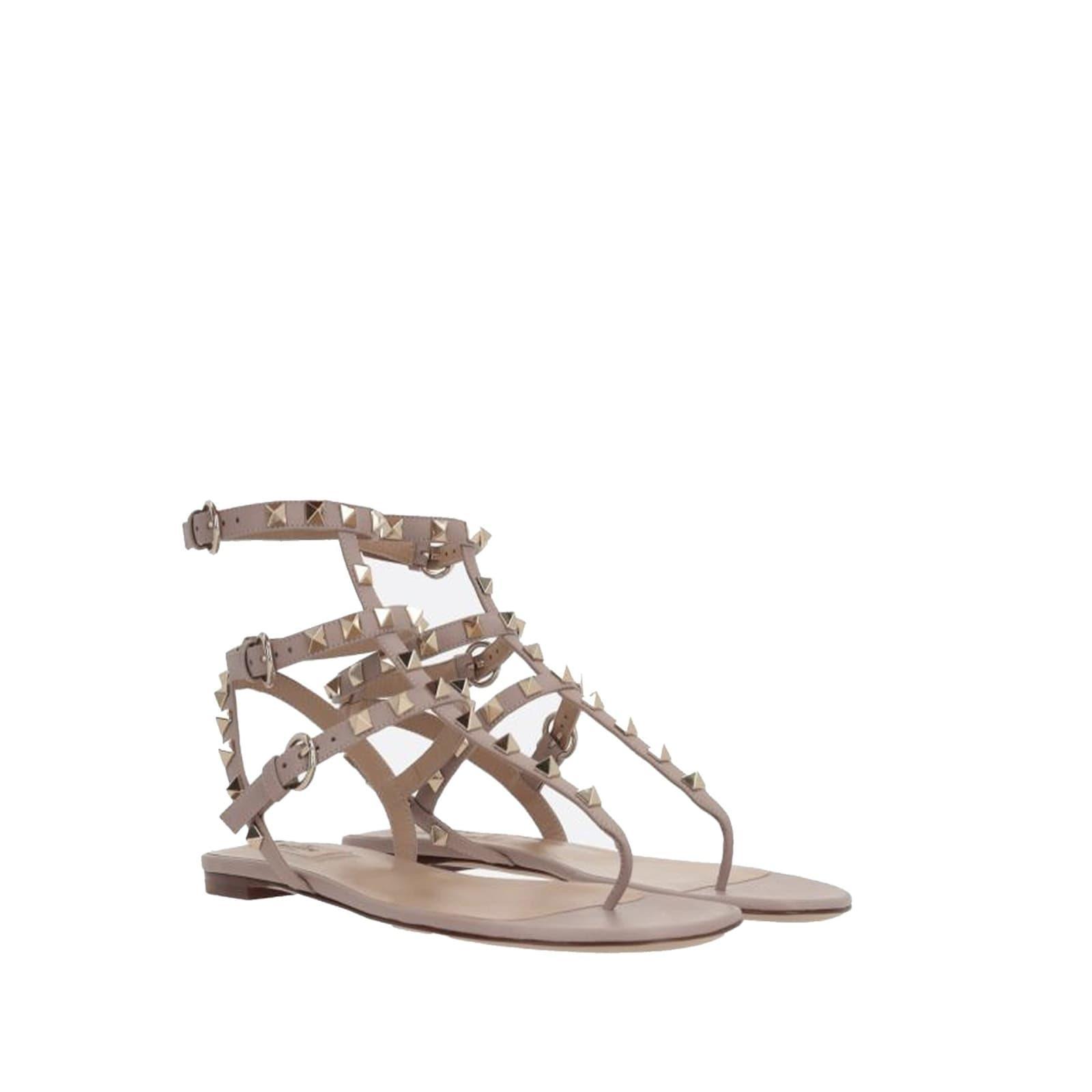 VALENTINO GARAVANI Rockstud Flip-flop Sandals In Beige Product Image