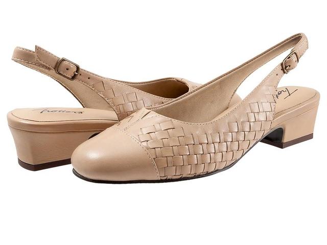 Trotters Dea Woven (Nude) Women's Shoes Product Image