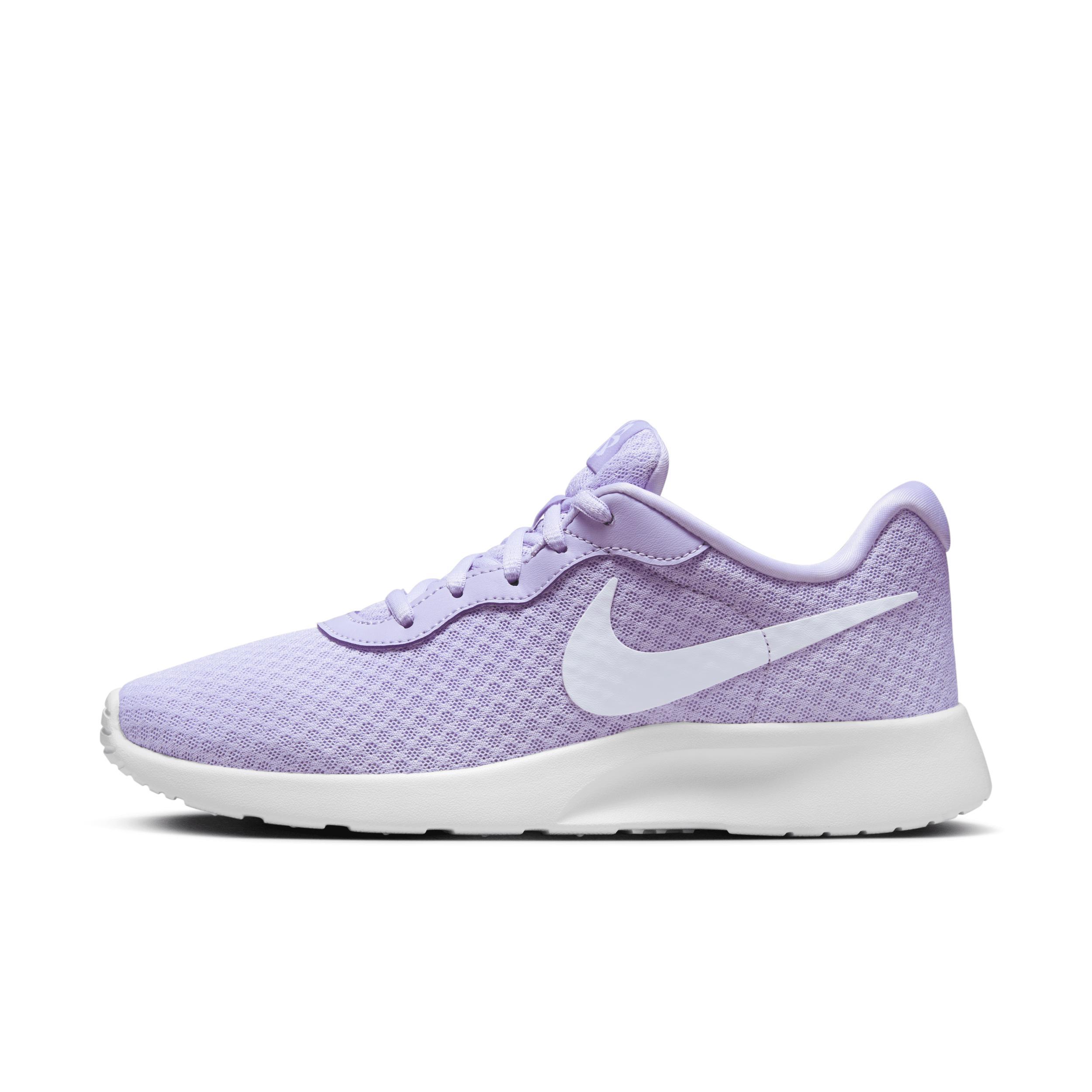 Nike Women's Tanjun EasyOn Shoes Product Image