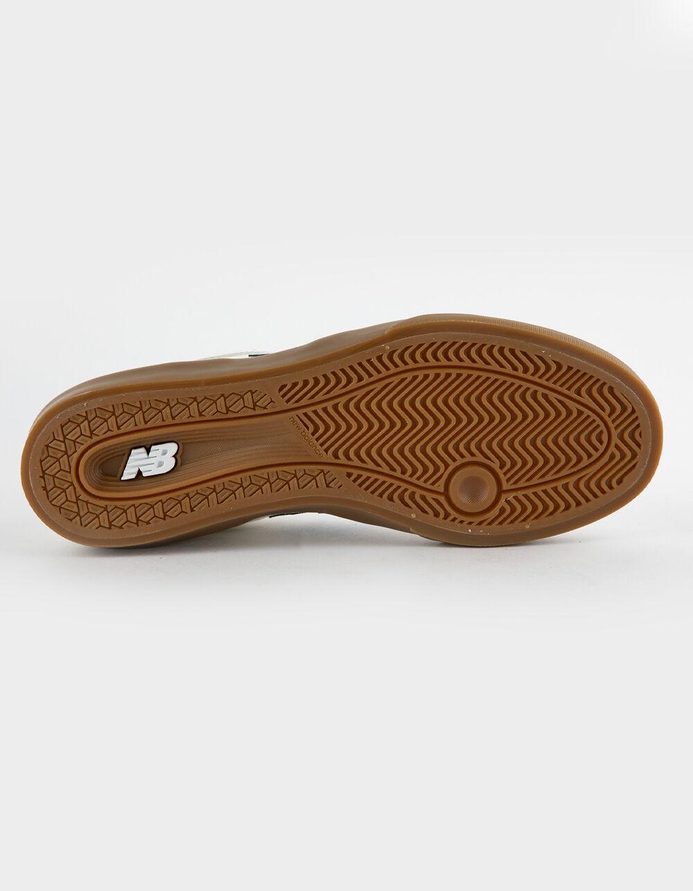 NEW BALANCE 272 Shoes Product Image