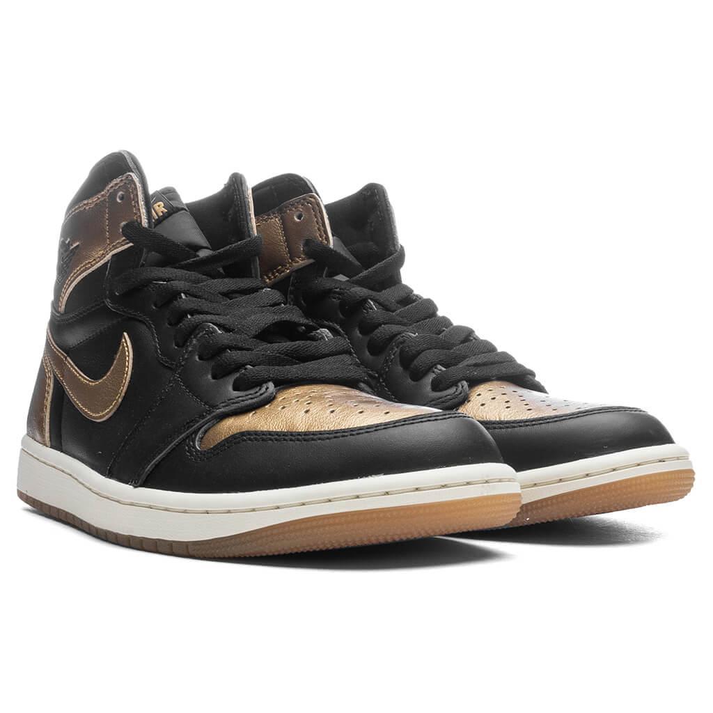 Air Jordan 1 Retro High OG 'Black and Gold' - Black/Metallic/Sail Male Product Image