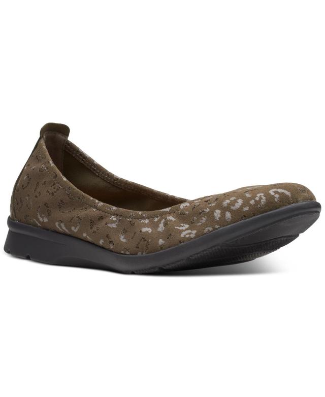 Clarks Jenette Ease Leather Womens Flats Product Image