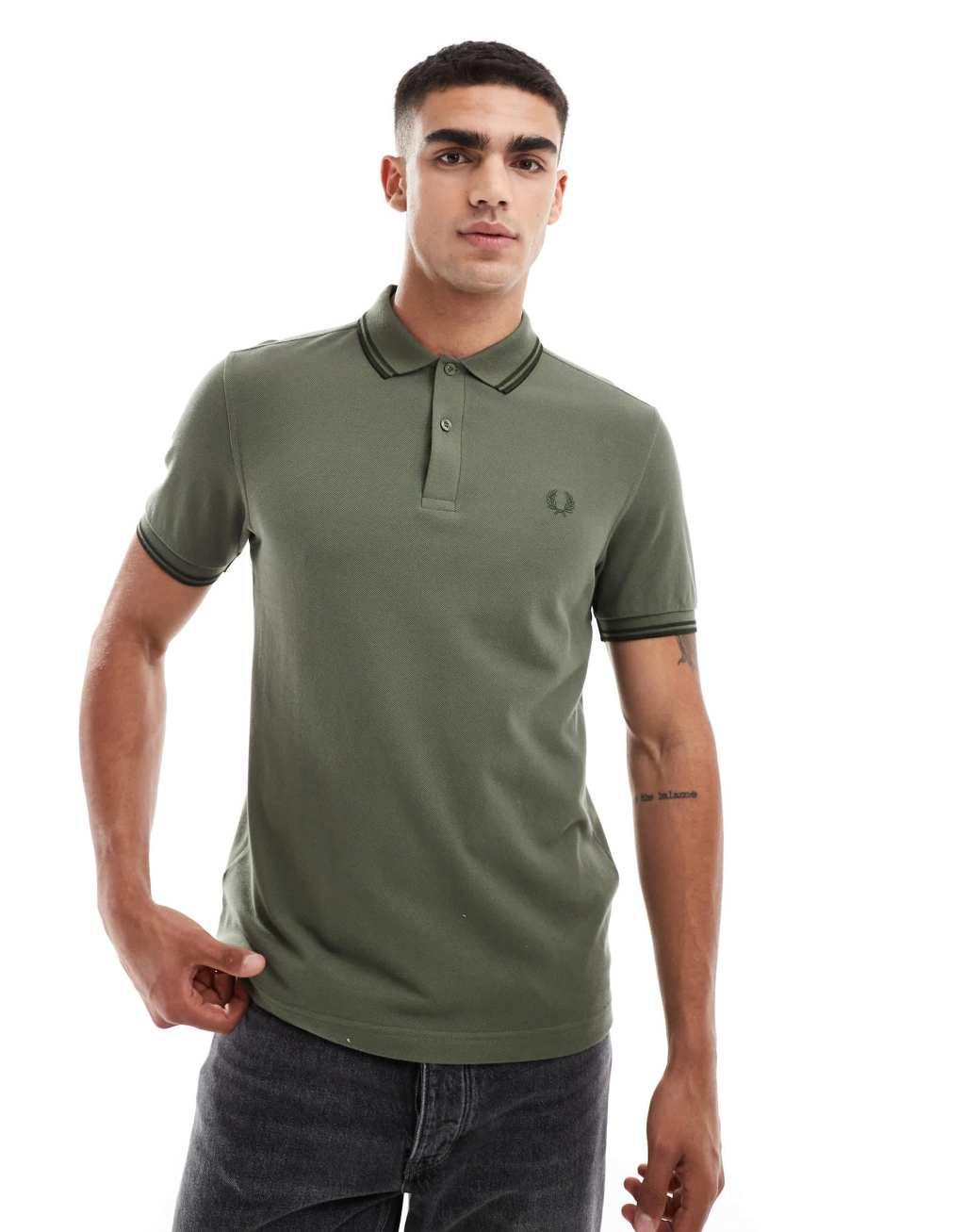 Fred Perry twin tipped polo shirt in green Product Image