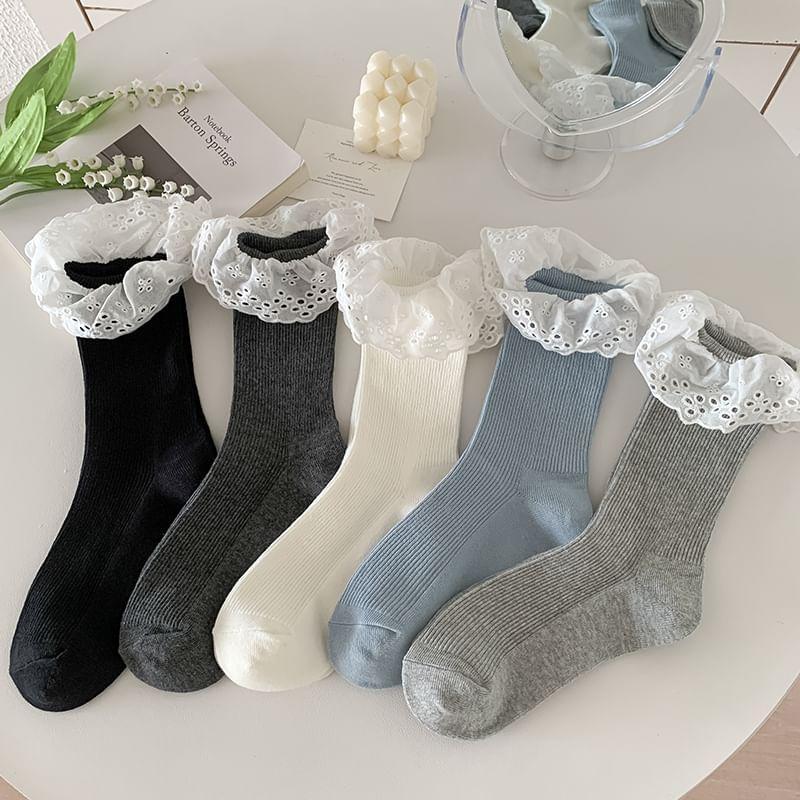 Ruffle Plain Socks Product Image