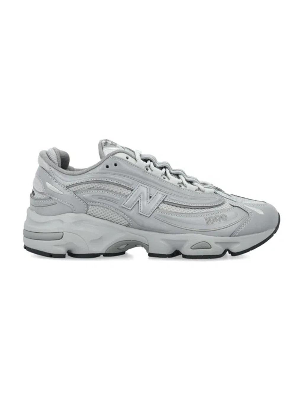 NEW BALANCE Sneakers In Silber Product Image