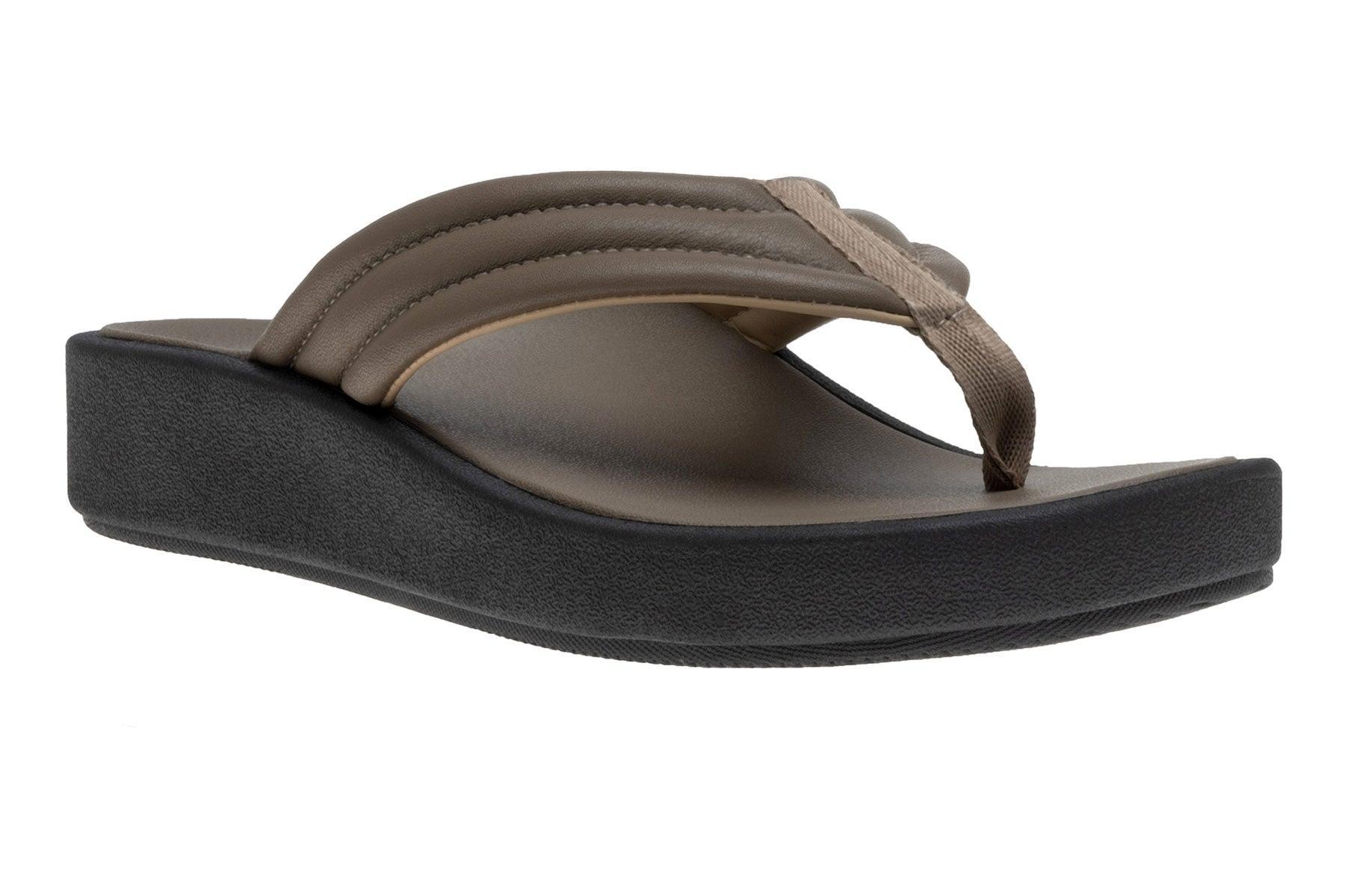 Paseo Thong Sandal Female Product Image