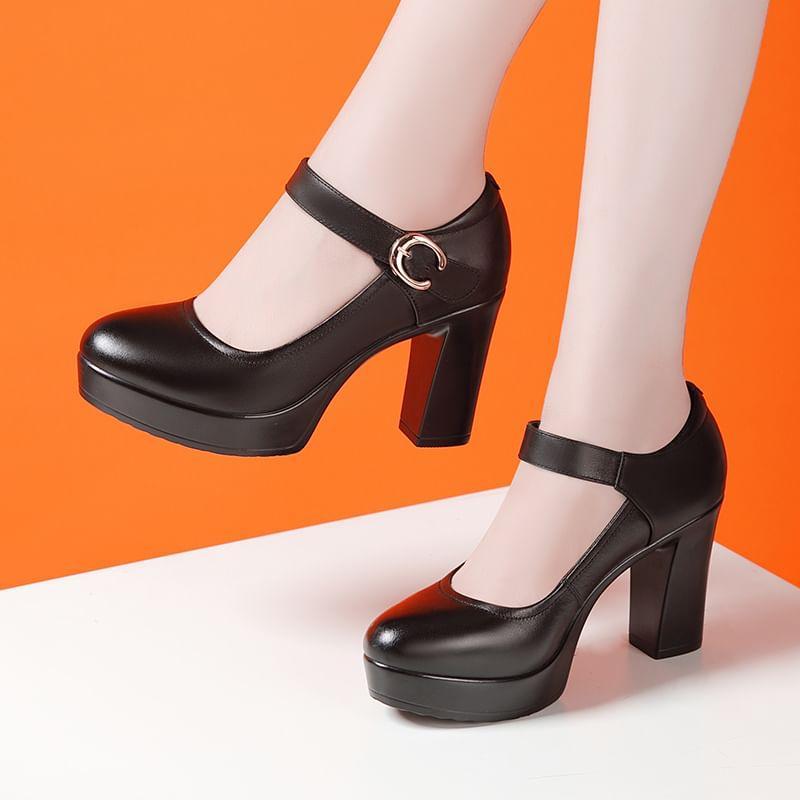 Mary Jane Pumps Product Image