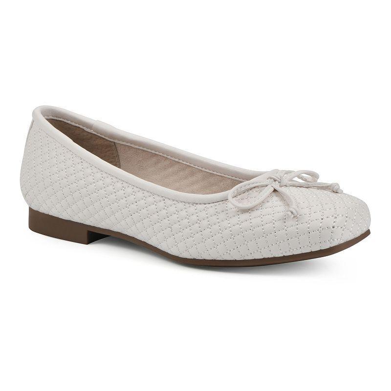 Cliffs by White Mountain Womens Bessy Ballet Flats Product Image