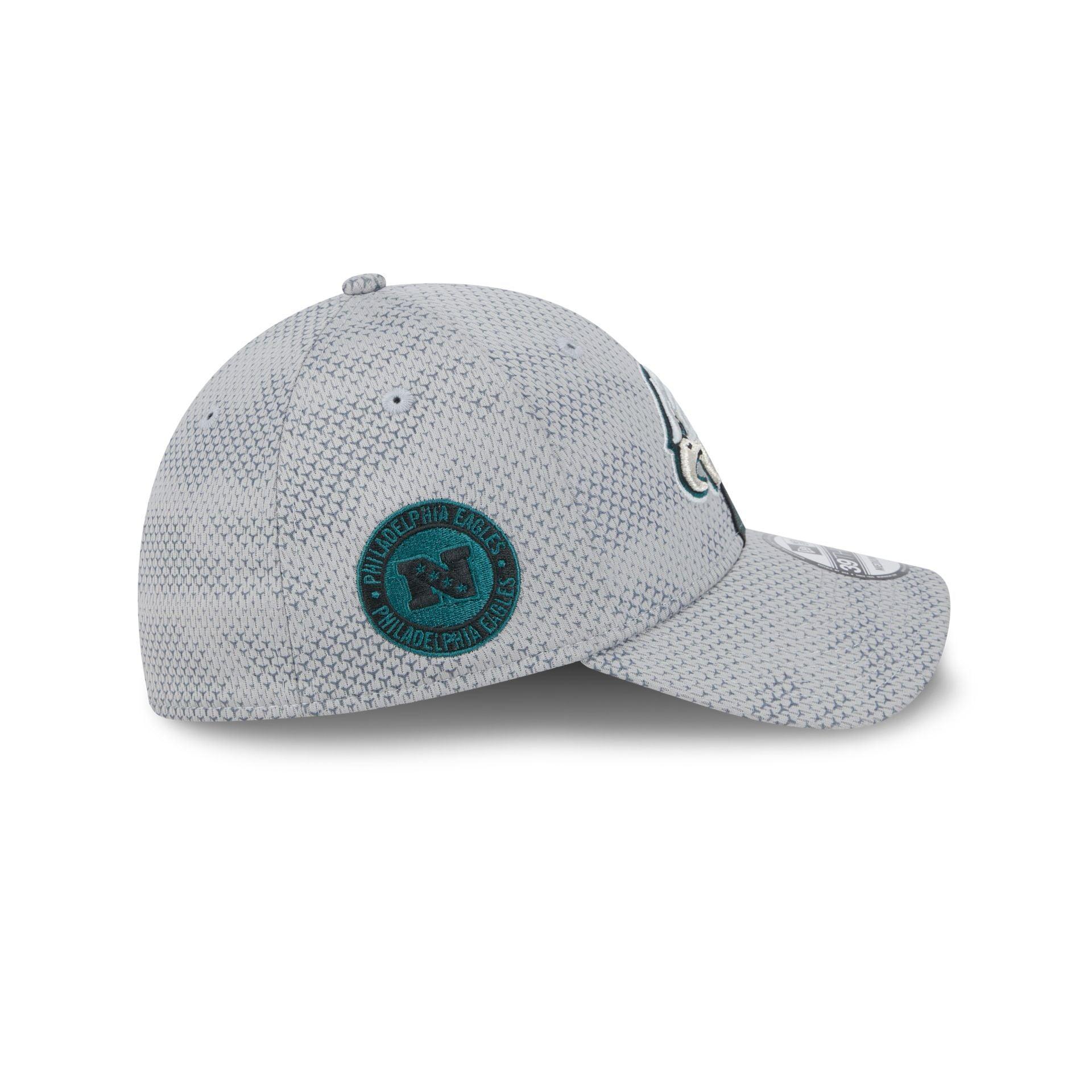 Philadelphia Eagles 2024 Sideline Gray 39THIRTY Stretch Fit Hat Male Product Image