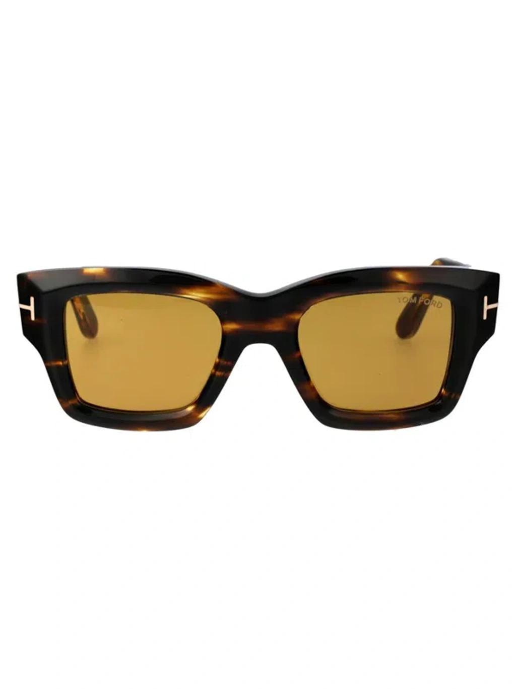 Sunglasses In 52e Dark Havana Product Image