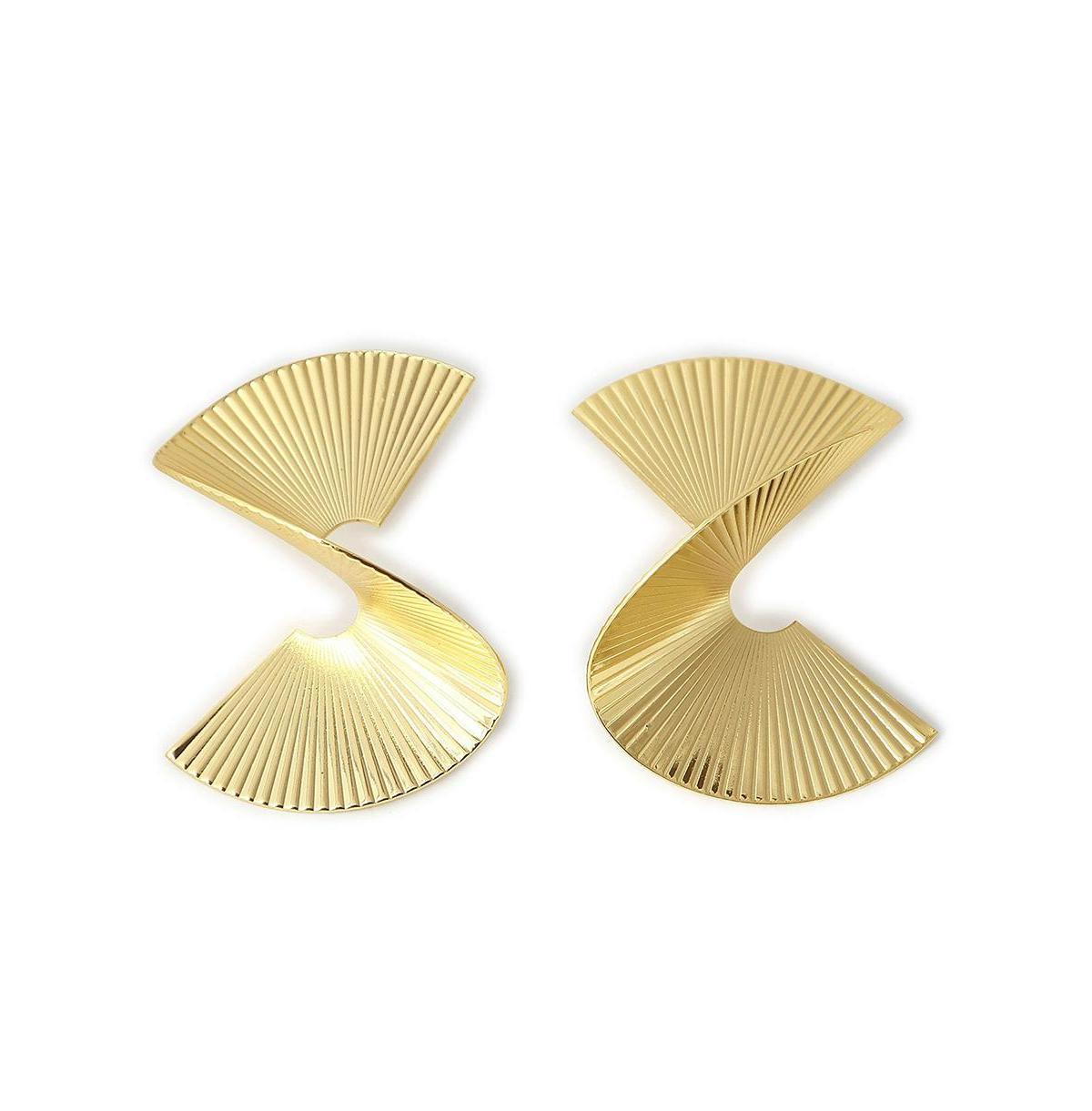 Sohi Womens Gold Metallic Twist Drop Earrings Product Image