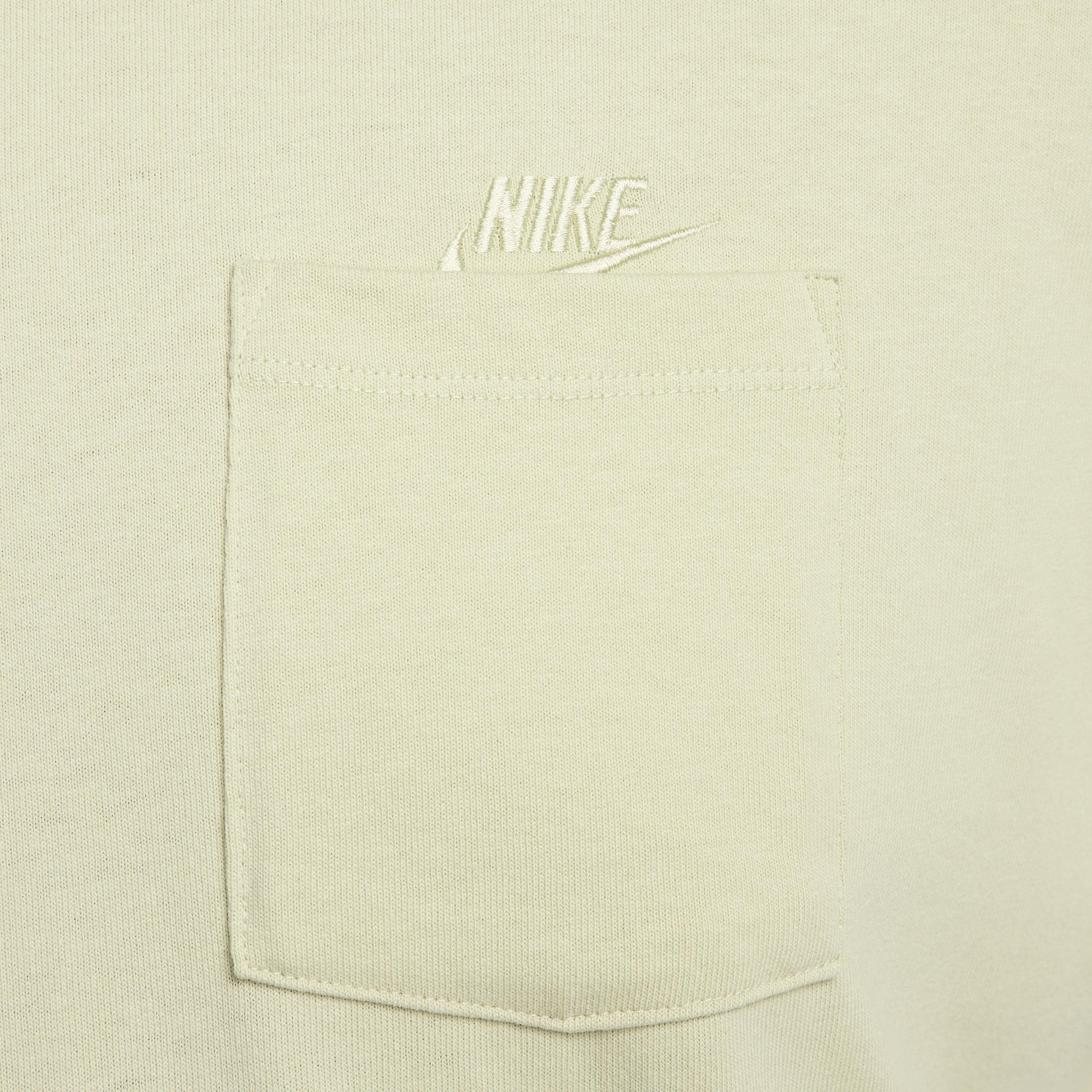 Men's Nike Sportswear Premium Essentials Long-Sleeve Pocket T-Shirt Product Image