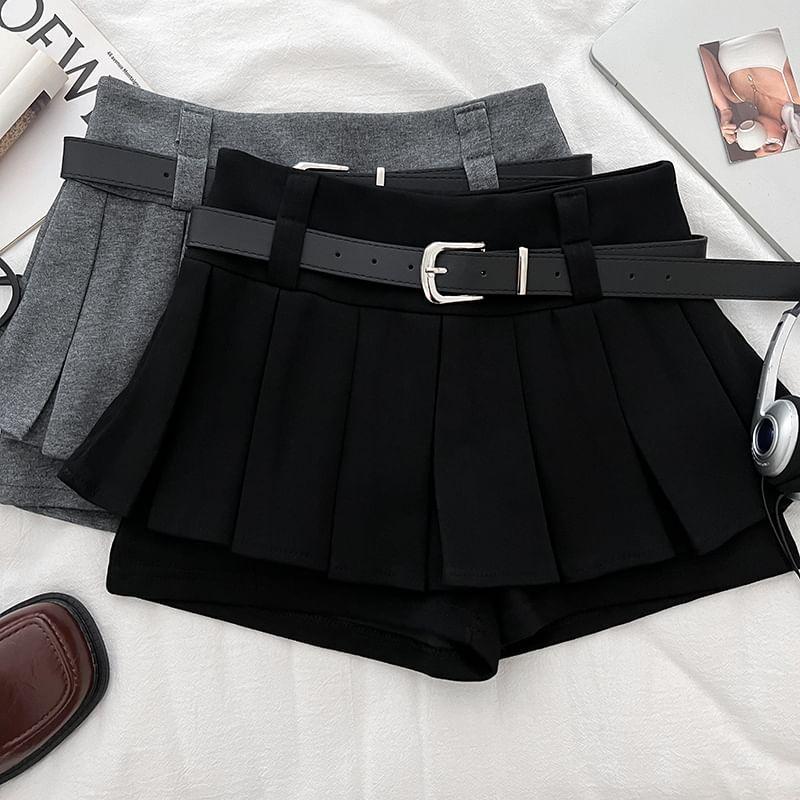 High Waist Plain Pleated Mini Skorts With Belt Product Image