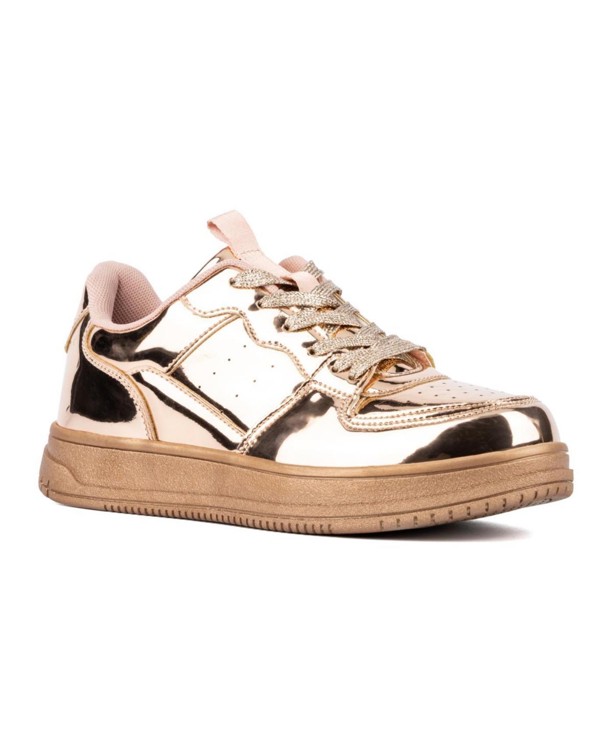 Olivia Miller Womens Vivien Metallic Sneakers Product Image