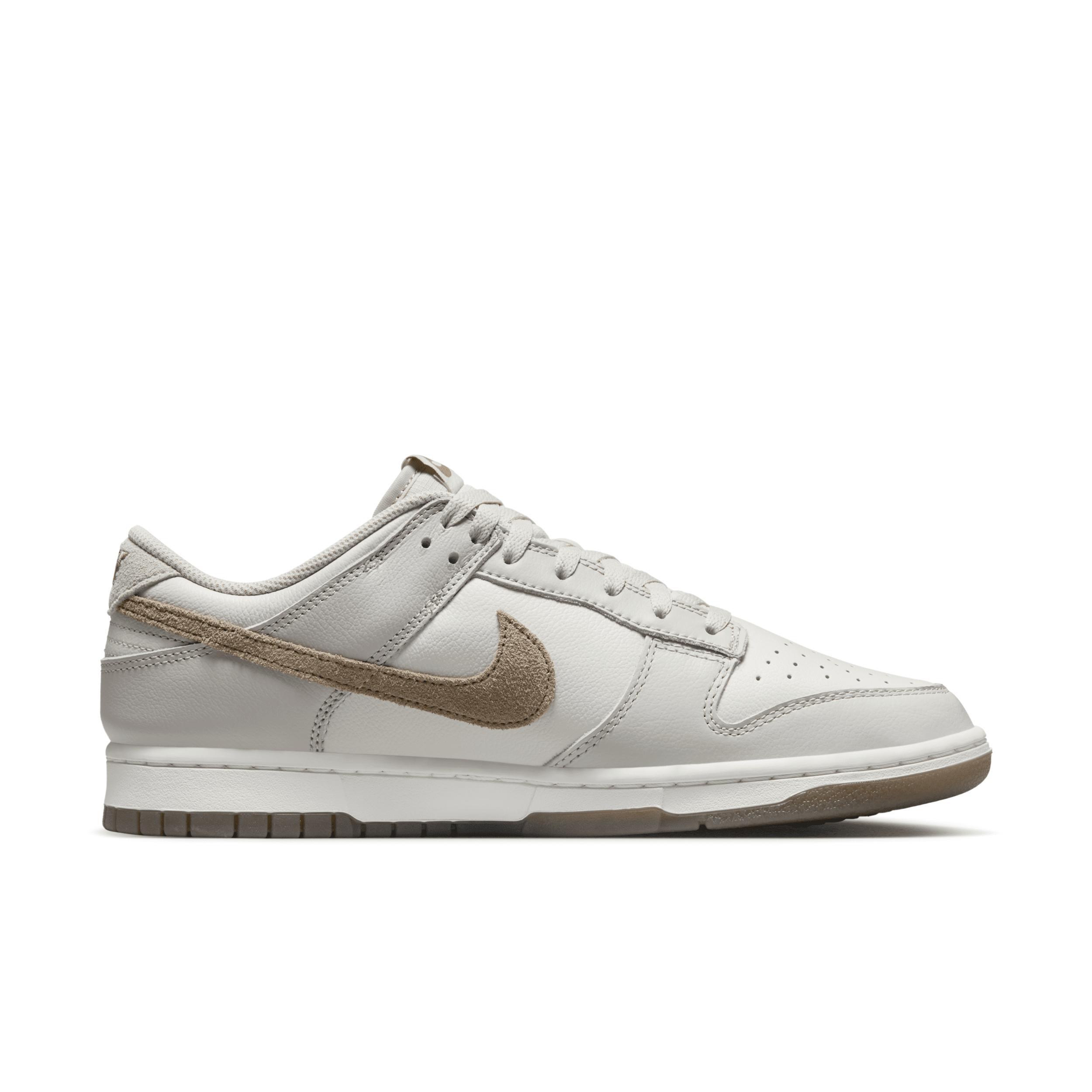 Nike Men's Dunk Low Retro SE Shoes Product Image