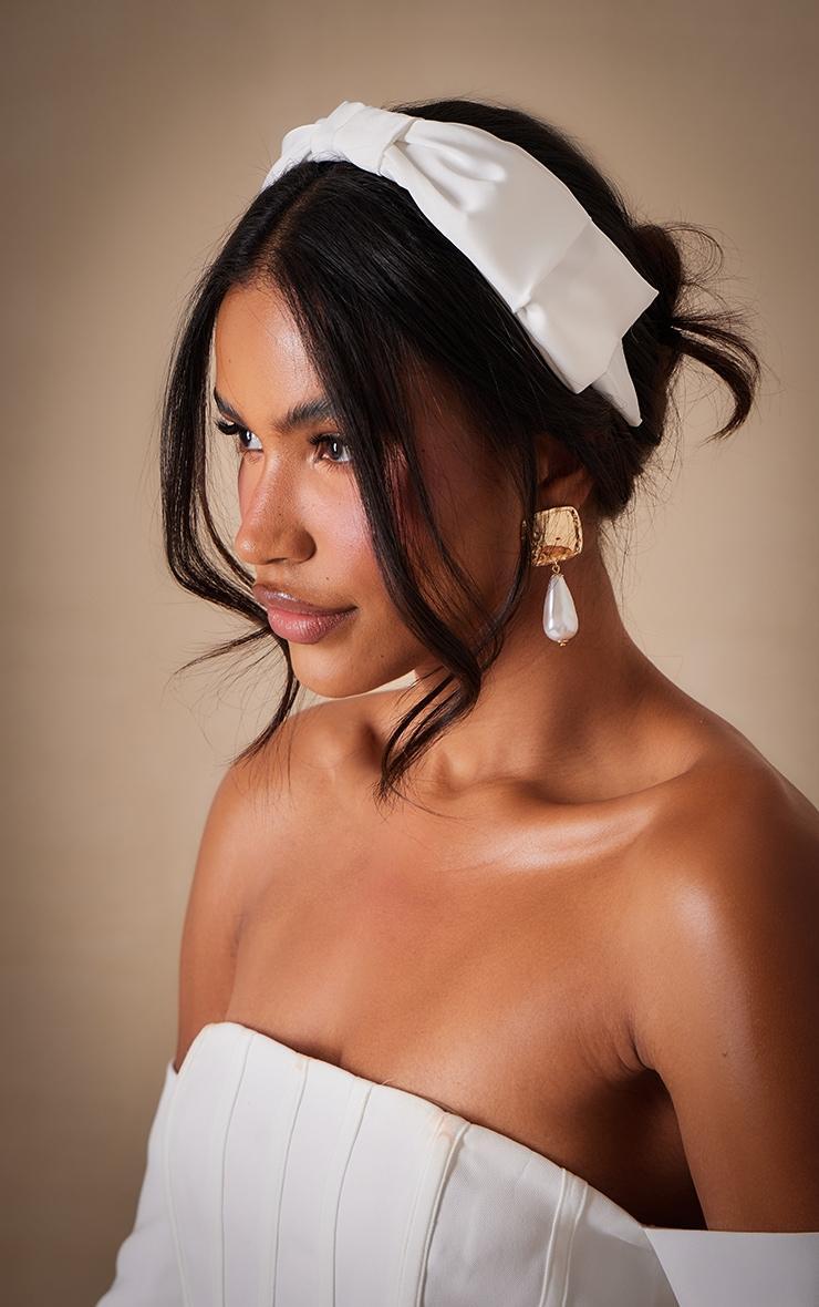 White Satin Bow Detail Ruched Headband Product Image