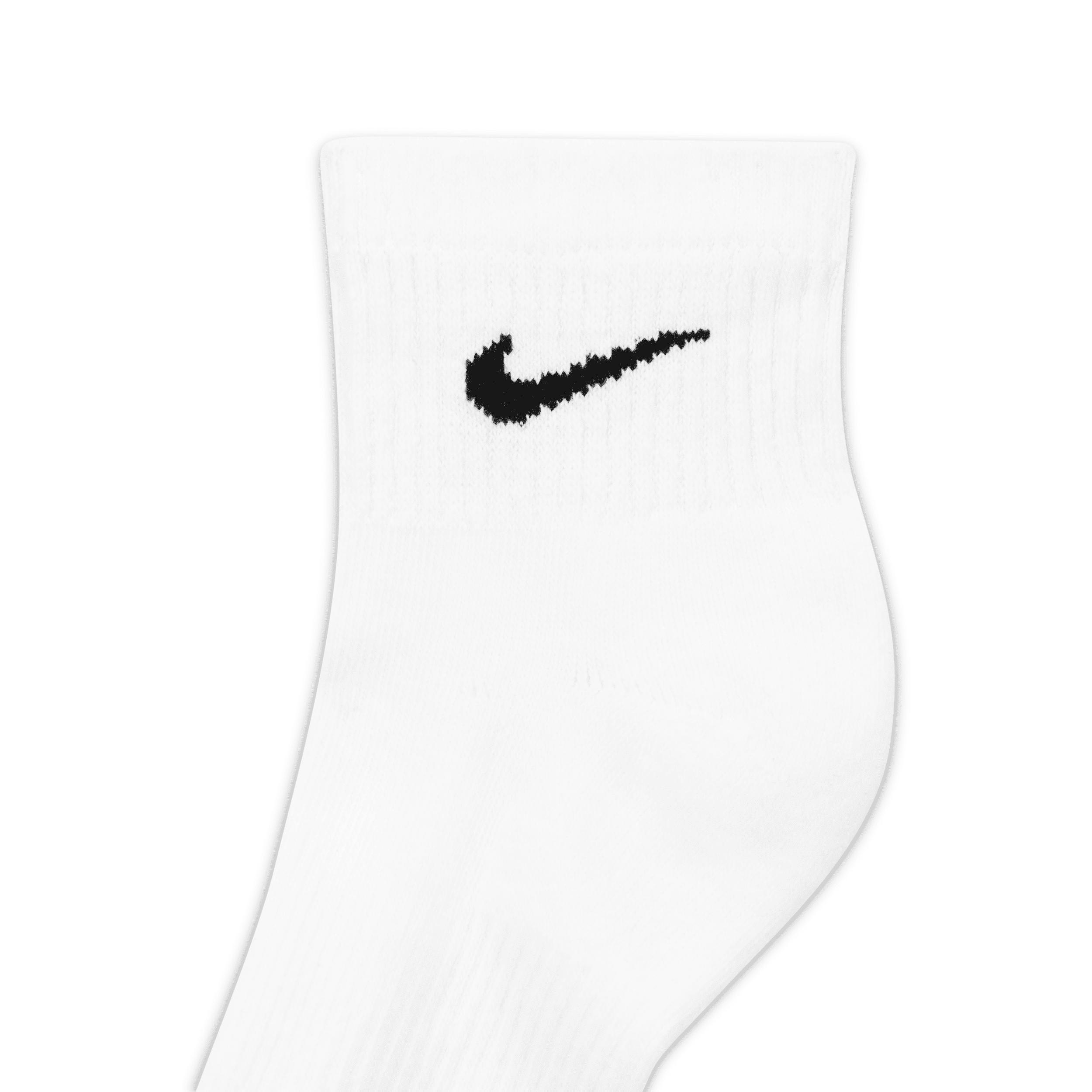 Nike Men's Everyday Plus Cushioned Training Ankle Socks (3 Pairs) Product Image