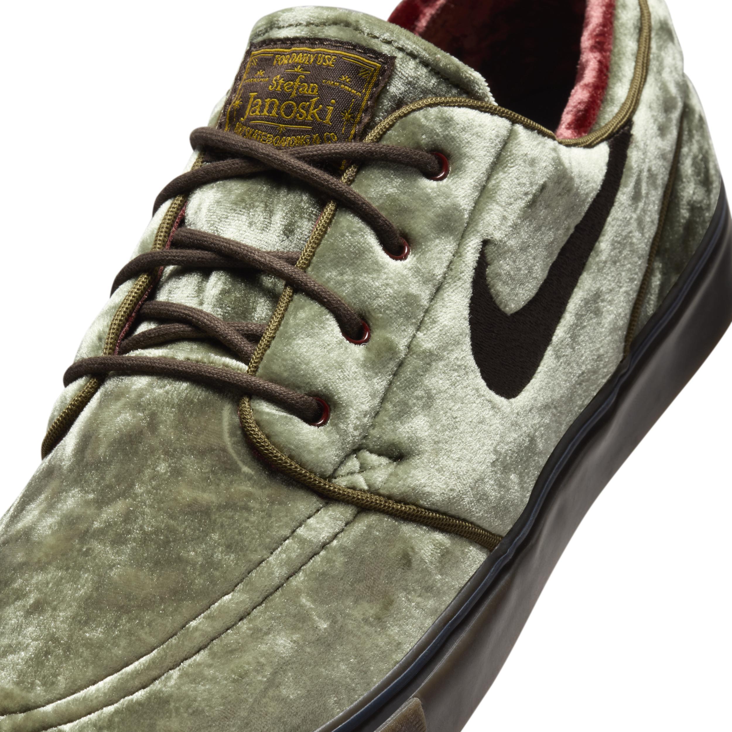 Unisex Nike SB Zoom Janoski OG+ SE Skate Shoes Product Image