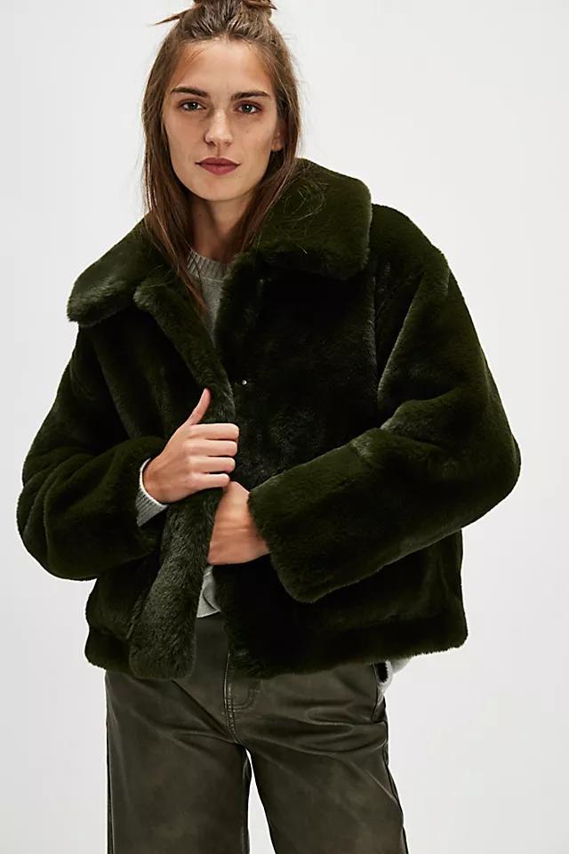 JAKKE Traci Cropped Faux Fur Coat Product Image