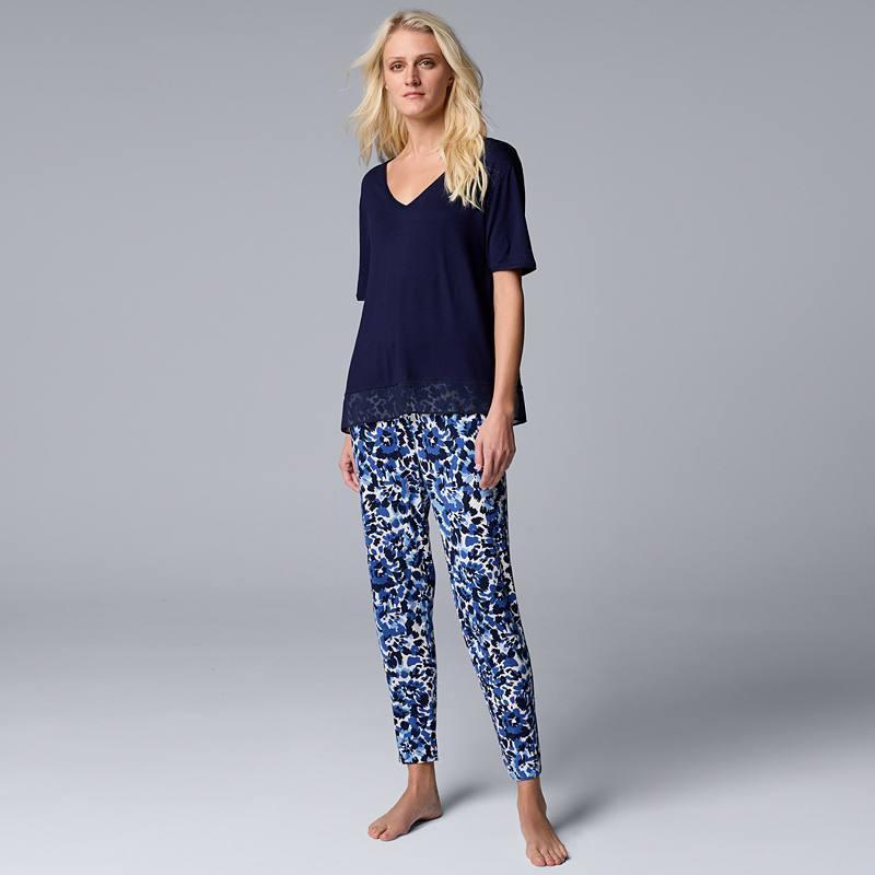 Womens Simply Vera Vera Wang Short Sleeve V-Neck Top & Cropped Pants Pajama Set Product Image