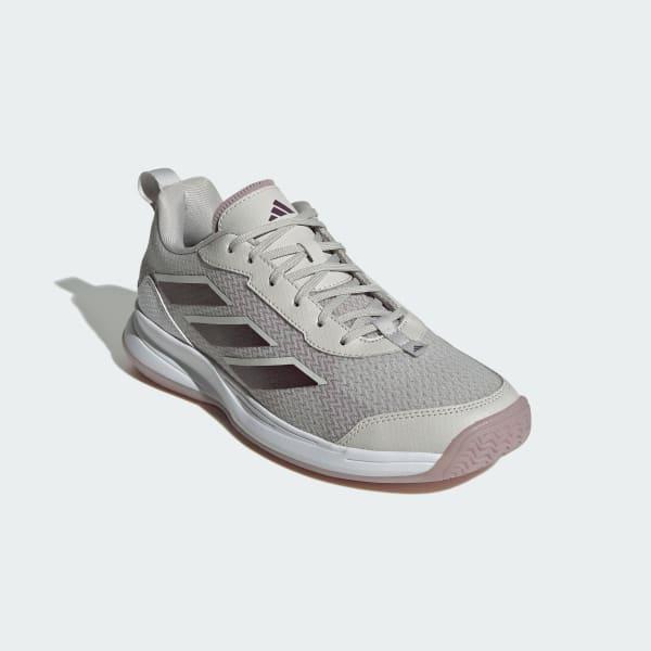 Avaflash Low Tennis Shoes Product Image