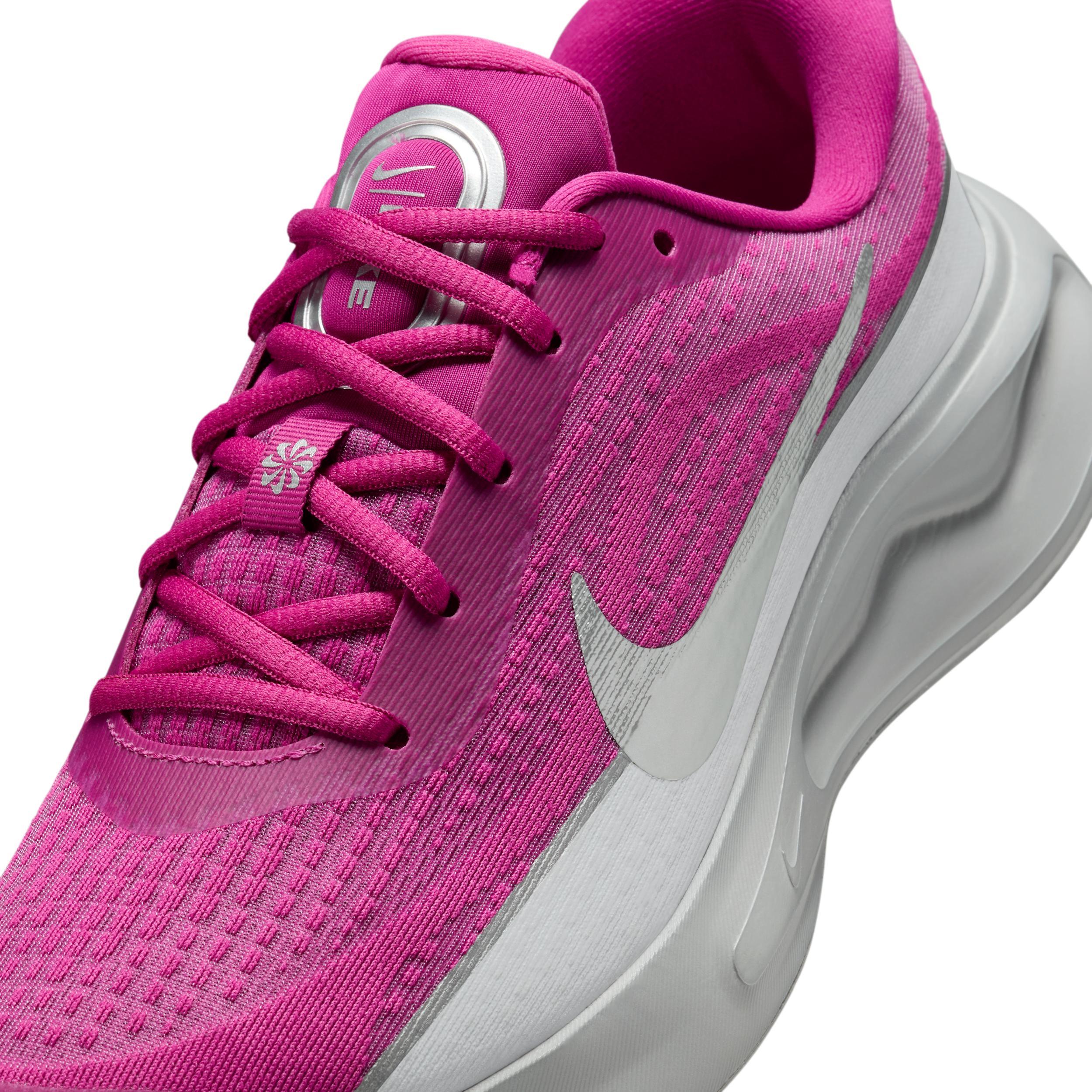 Nike Women's Journey Run PRM Road Running Shoes Product Image