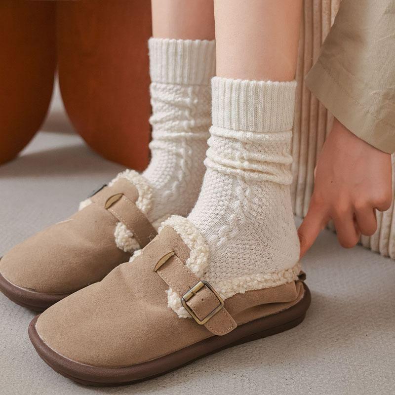 Plain Cable-Knit Socks Product Image