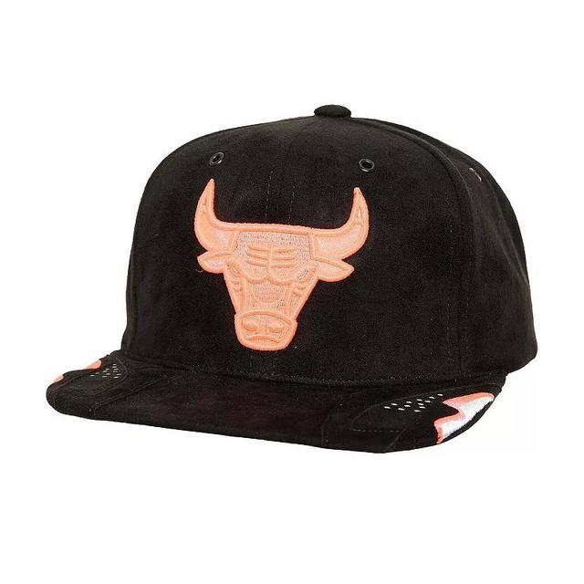 Mens Mitchell & Ness Chicago Bulls Day 6 Snapback Hat Product Image