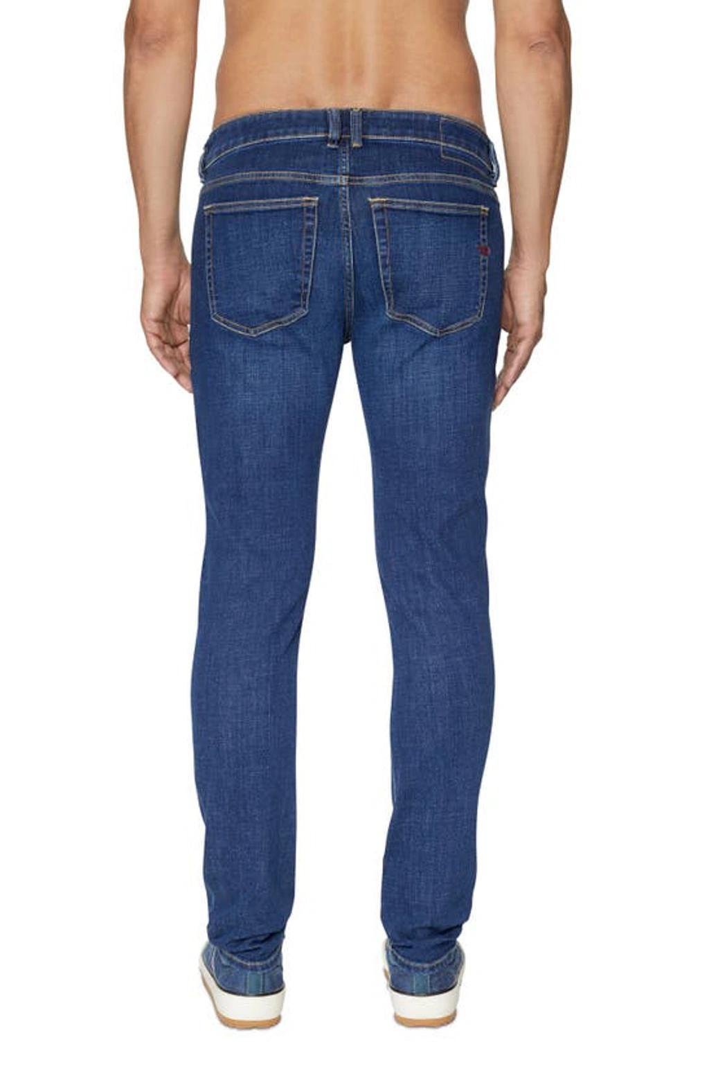 1979 Sleenker Skinny Fit Jeans In Denim In Blue Product Image